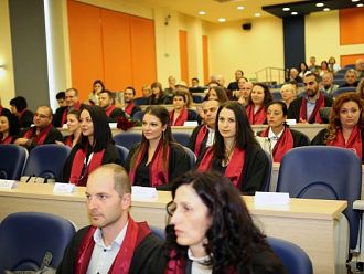 54 лекари получиха своите дипломи в МУ - Пловдив