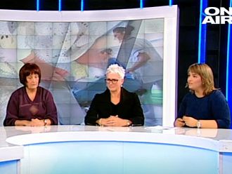 Заплатата на акушерка в България е 700 лева, в Англия 1500 лири