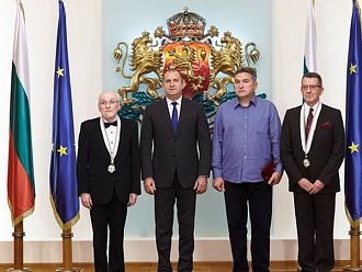 Президентът награди с орден „Стара Планина“ проф. Чавдар Славов