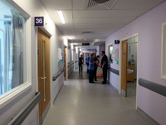 Търси се управител на болницата в Червен бряг