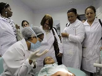 Куба изтегля 11 000 лекари от Бразилия