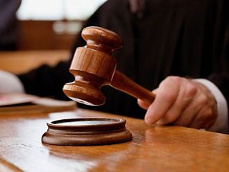 Лекар от случая с „бебето от фризера” осъди прокуратурата за 40 000 лв.