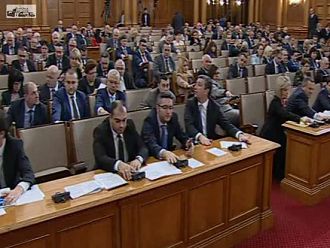 Депутатите отхвърлиха предложения за отпадане на лимитите в системата