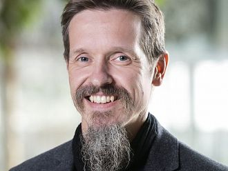 Д-р Пикавет: 5.9 милиона пушачи вече са се отказали от цигарите и са преминали на IQOS