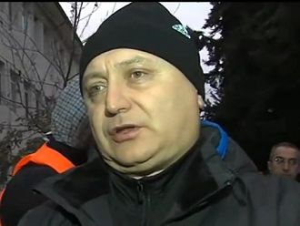 Пациенти протестират срещу отстраняването на хирург от болницата в Сандански