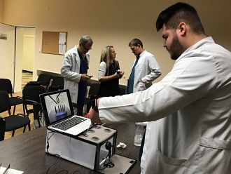 Хирурзите от