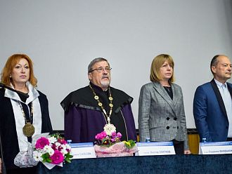 Дипломираха се 243 възпитаници на Медицински колеж към МУ-София