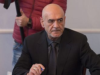 Д-р Дечев: Обществото дава милиарди за лотарийни билети, но е против да дава за здраве