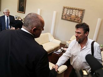 Бойко Борисов: Болници в мое управление няма да закрия, искам решение