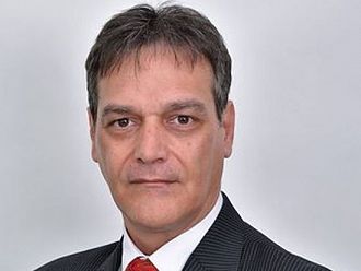 Малко пациенти могат да си позволят смяна на сърдечни импланти