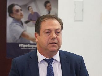 Медиците сме ежедневно на поста си, за да спасяваме човешки живот и е нелепо да се страхуваме