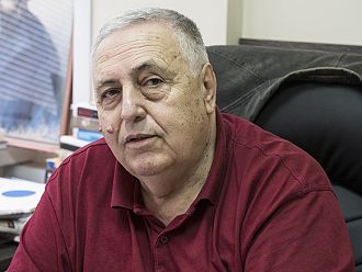 Проф. Димитър Раденовски: Хирургията трябва да се живее