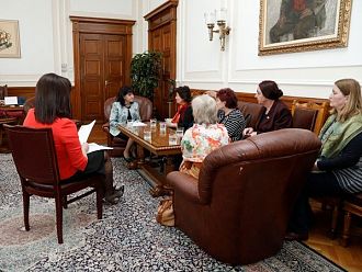 БАПЗГ на среща с Караянчева и Дариткова