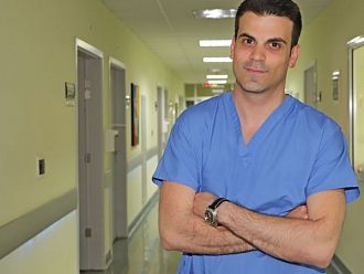 Д-р Цветан Тричков: Очарован съм от хирургията