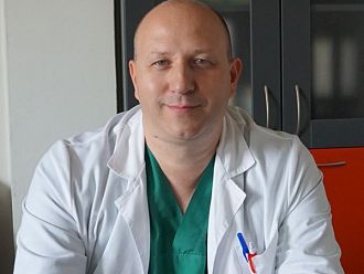 Д-р Стоян Пеев: Медицината не е само наука, тя е и изкуство