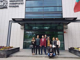 Ученици с победа в състезание по биология и химия в МУ-Пловдив