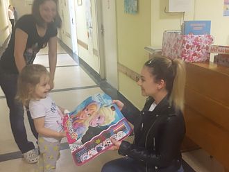 Спортен турнир обнови библиотеката на детско отделение в УМБАЛ Бургас