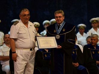 Проф. Красимир Иванов стана „Доктор хонорис кауза” на ВВМУ „Никола Вапцаров”