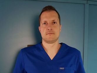 Доц. Станимир Сираков е един от 36-те в света с диплома по неврорентгенология