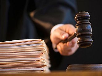 Възобновяват делото срещу двама гинеколози от Габровската болница