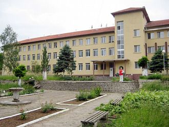 Дариха дрехи за 8 000 лв. на психиатрията в Карлуково